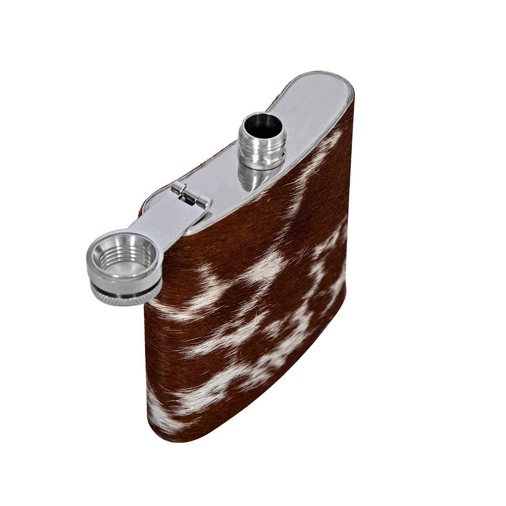 Mountain Trail Flask in Camel