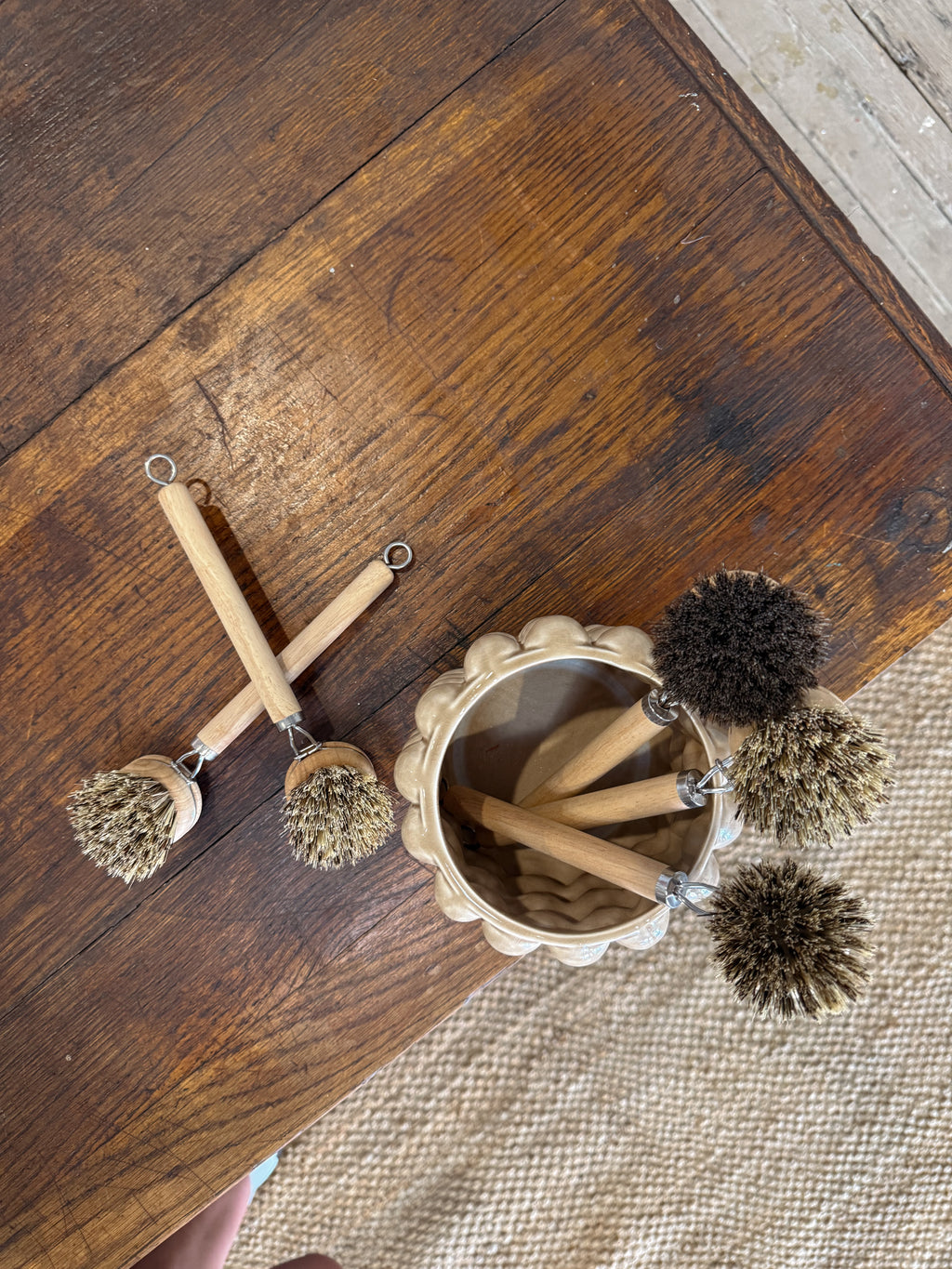 Everyday Long Handle Pot Brush