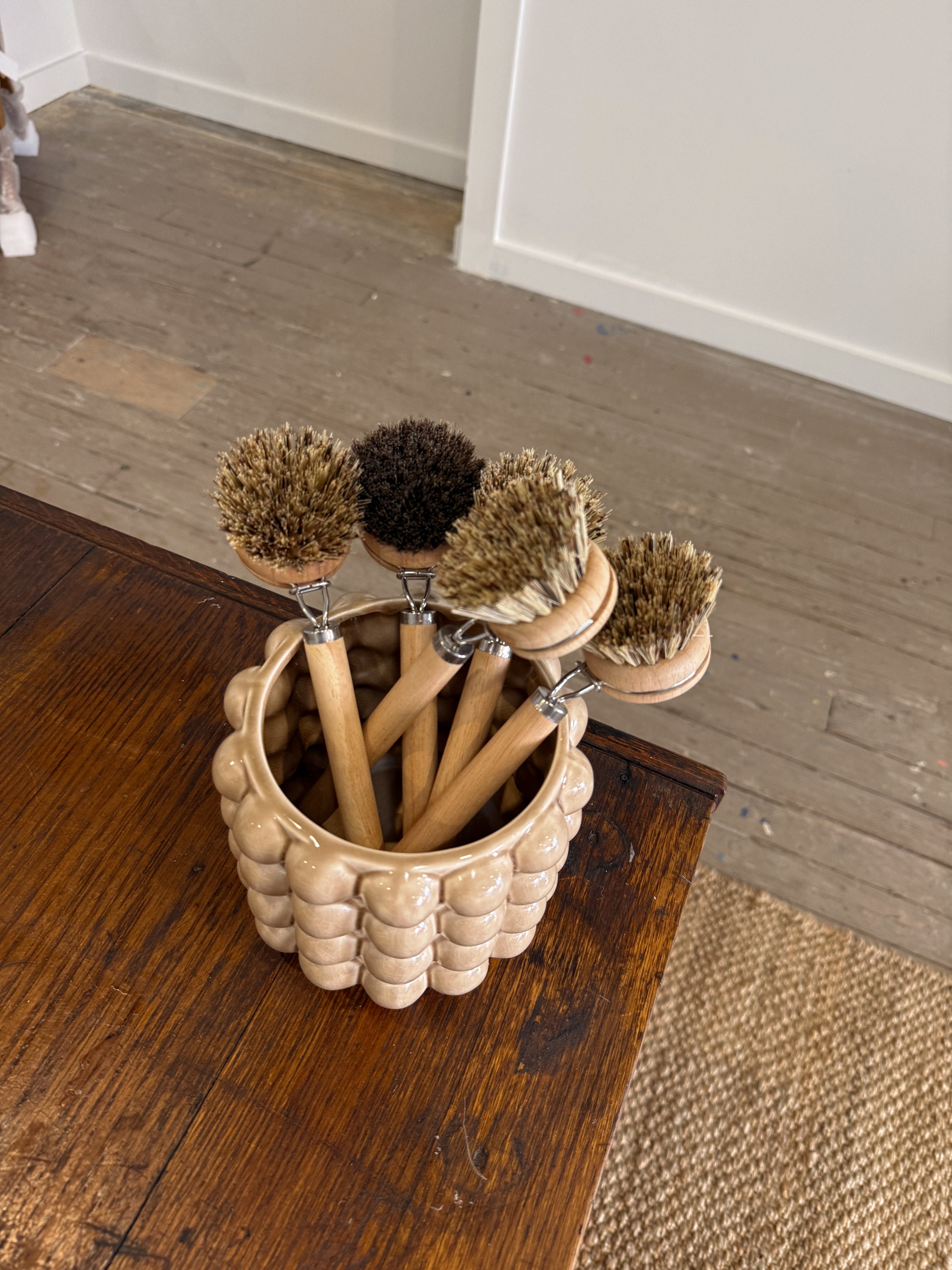 Everyday Long Handle Pot Brush
