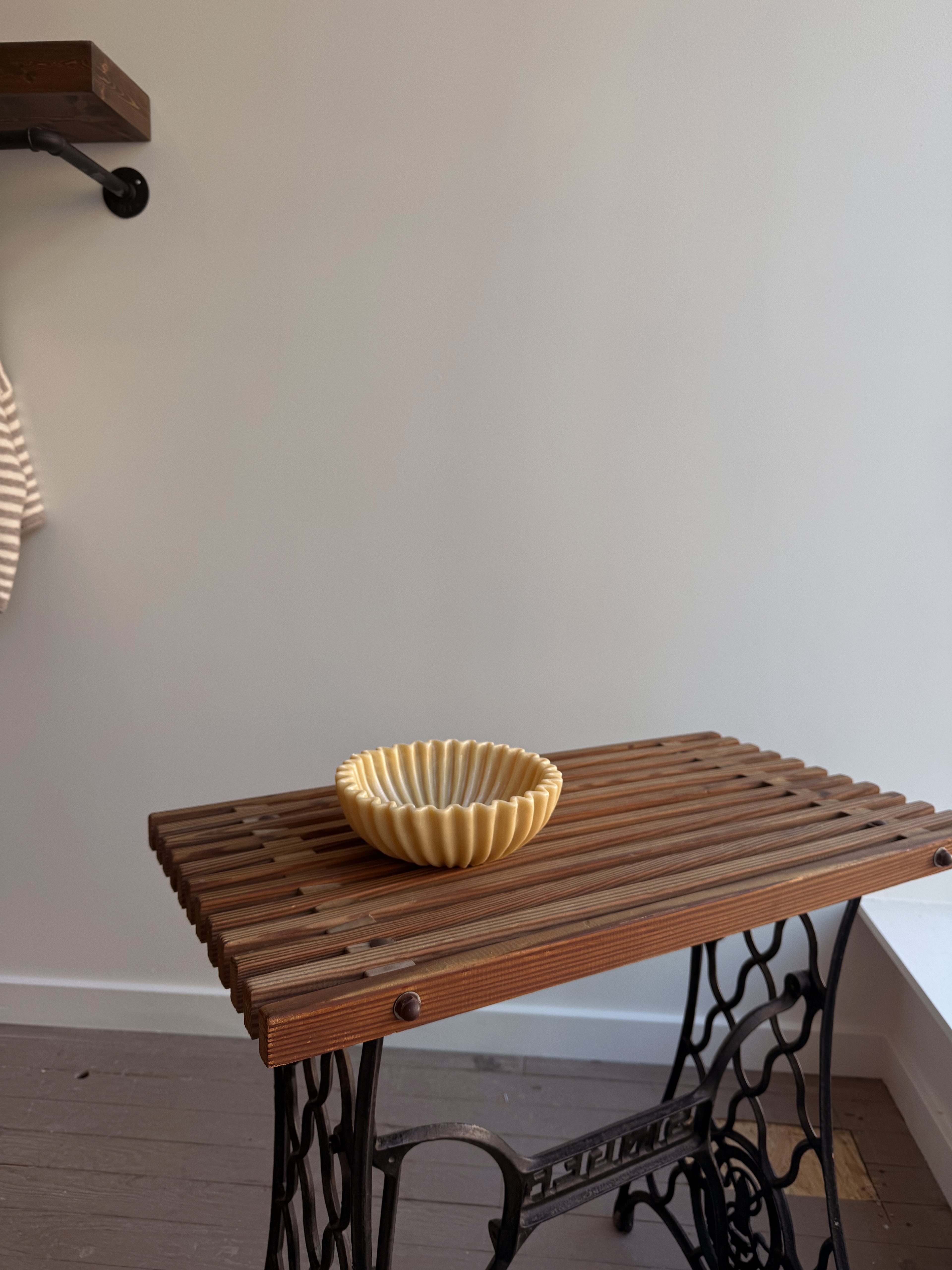 Rustler Pleated Bowl