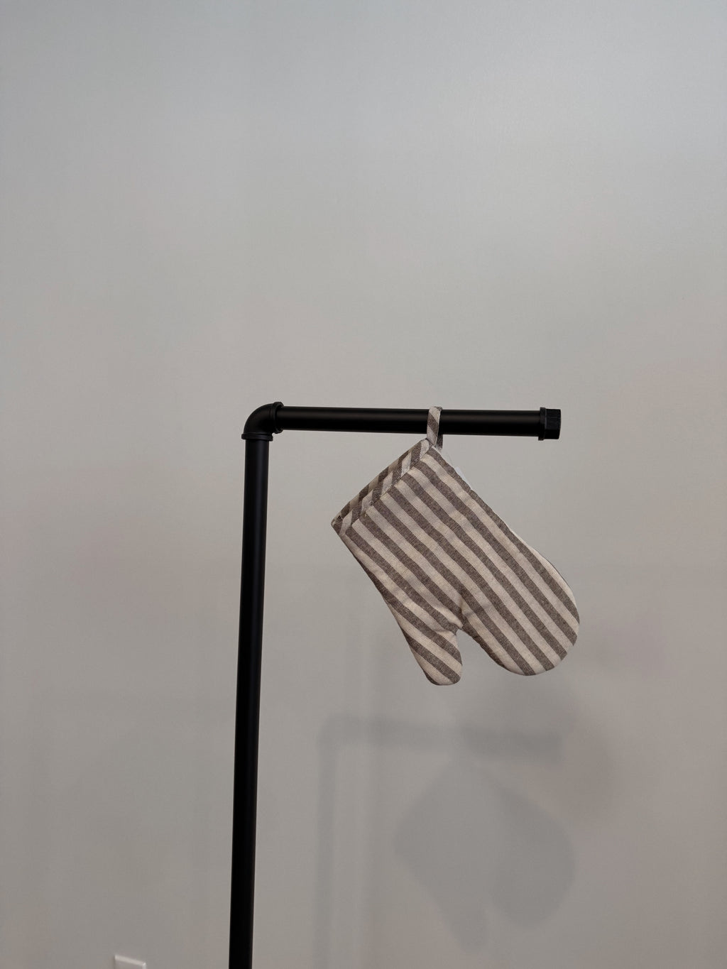 Stripe Oven Mitt