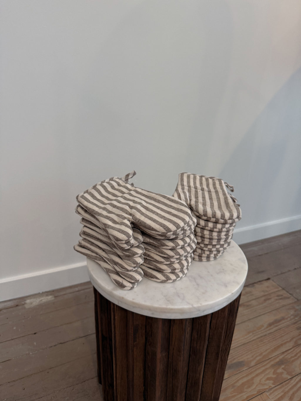 Stripe Oven Mitt