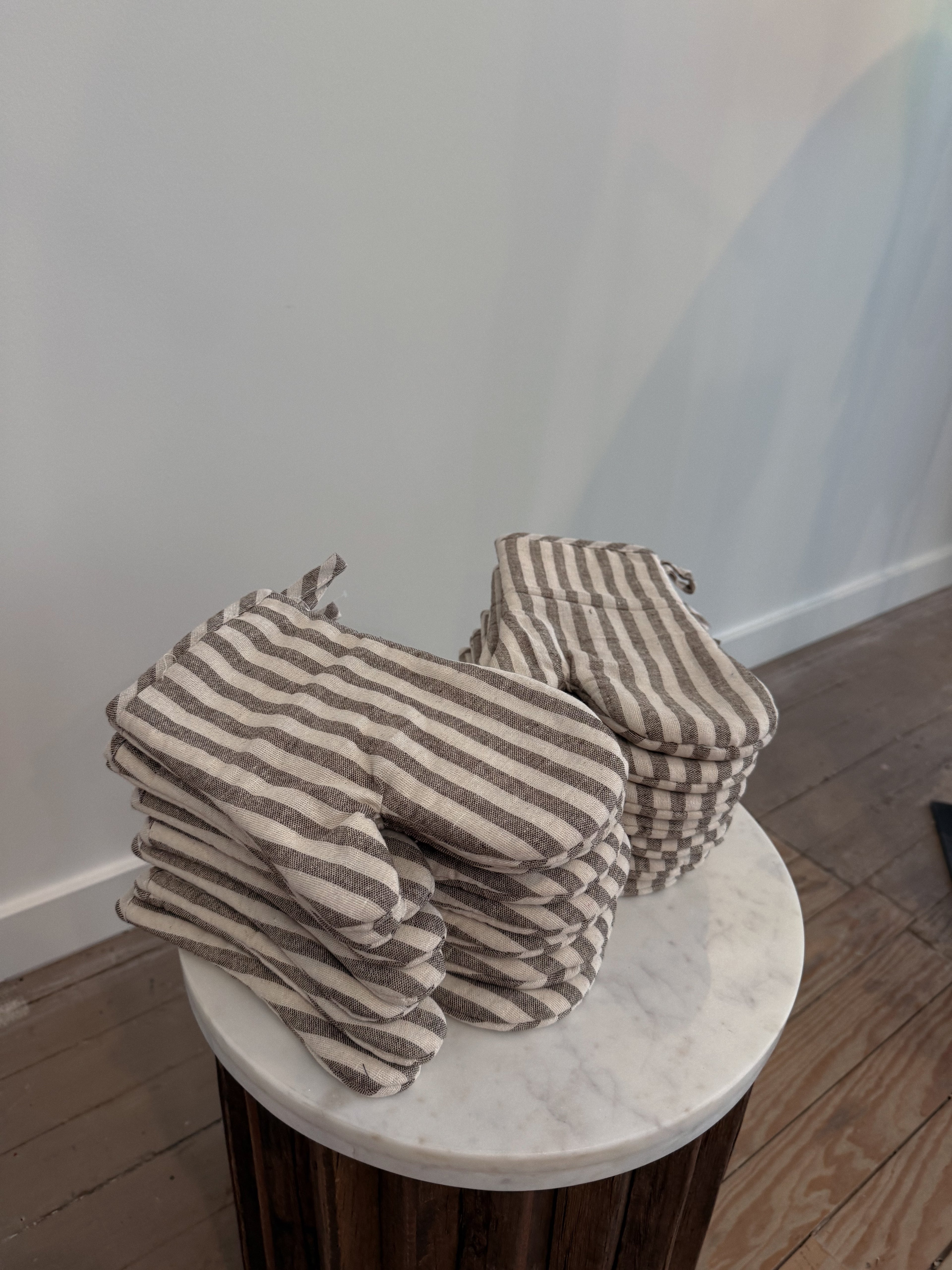 Stripe Oven Mitt