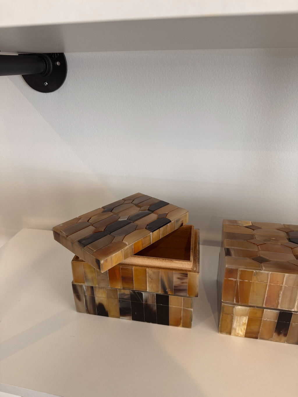 Natural Horn Box