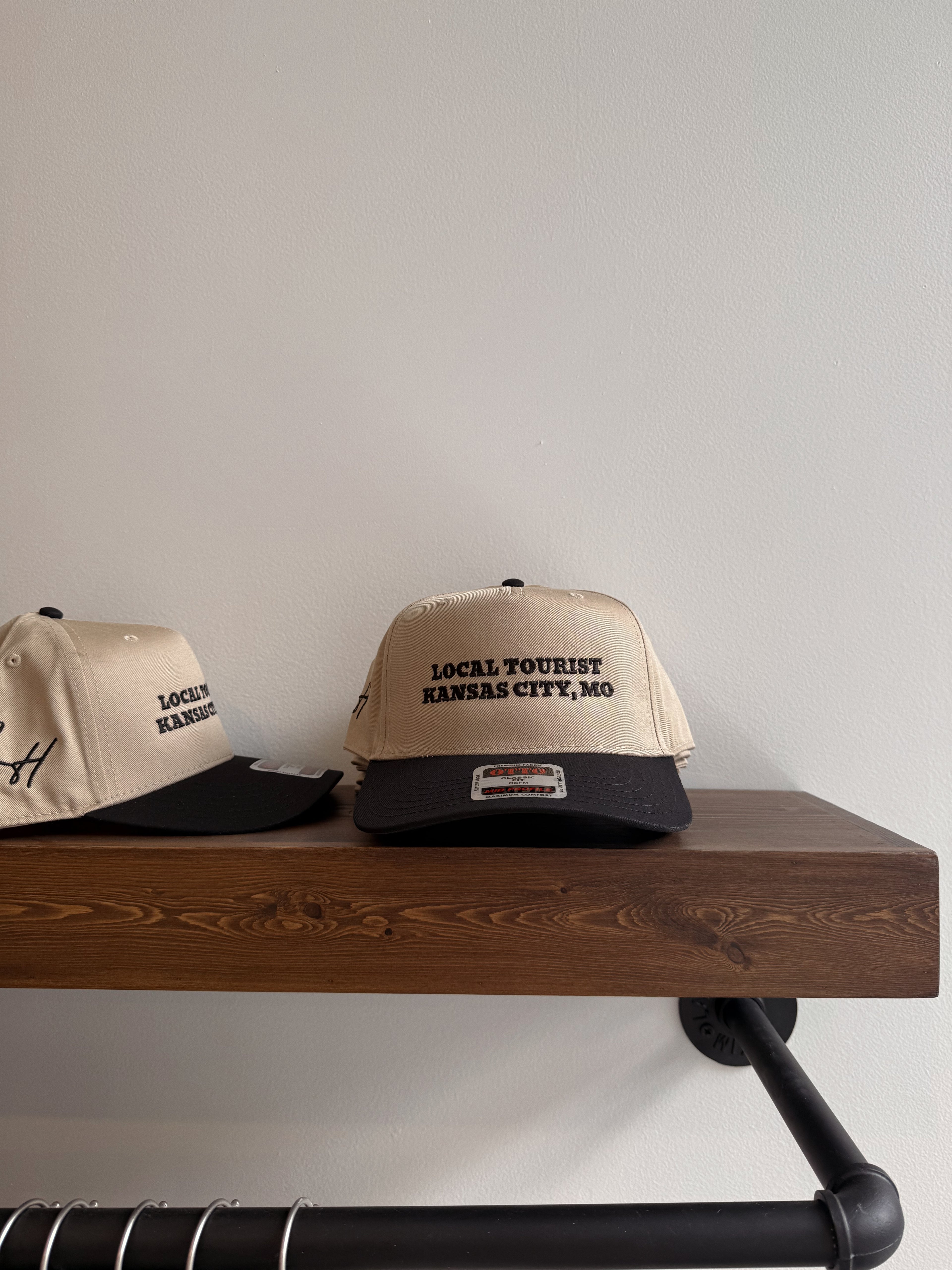Larkin Original: Local Tourist Trucker